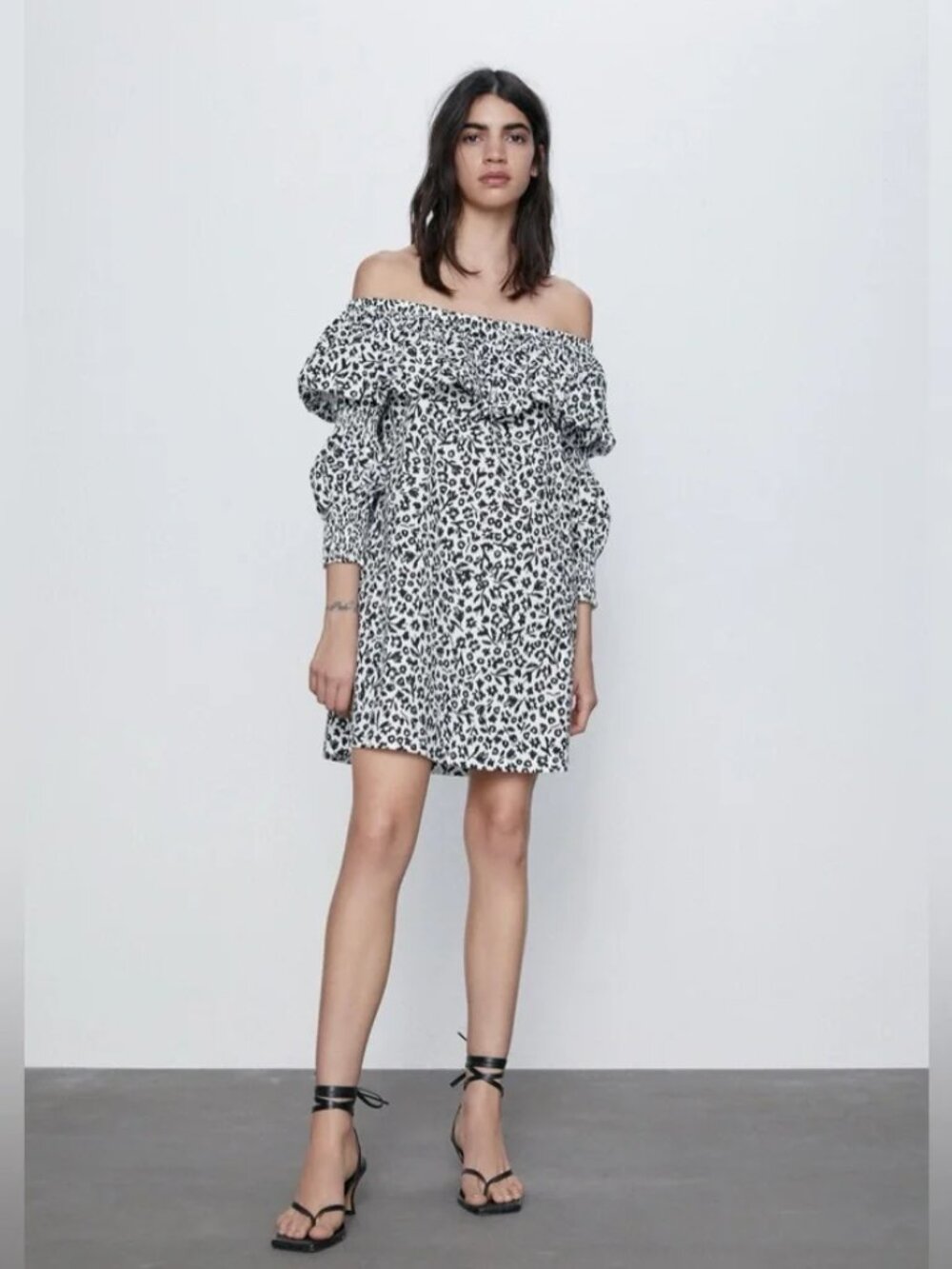 Zara Black/White Floral Print Ruffled Mini Dress Size XS NWOT